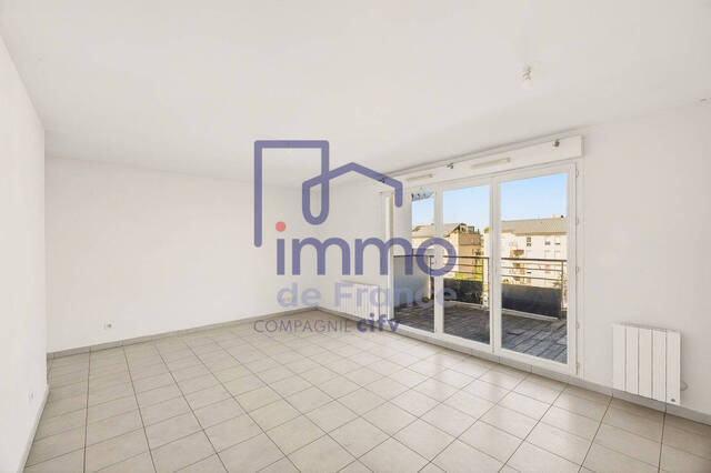 Sale Apartment 3 rooms 57 m² Décines-Charpieu 69150