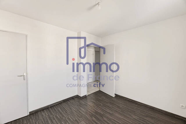 Sale Apartment 3 rooms 57 m² Décines-Charpieu 69150