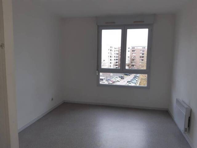 Location Appartement studio 1 pièce 18 m² Lyon 8e Arrondissement 69008 LYON 8