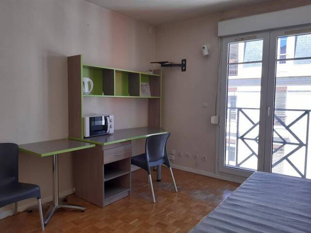 Location Appartement studio 1 pièce 19 m² Lyon 7e Arrondissement 69007 LYON 7