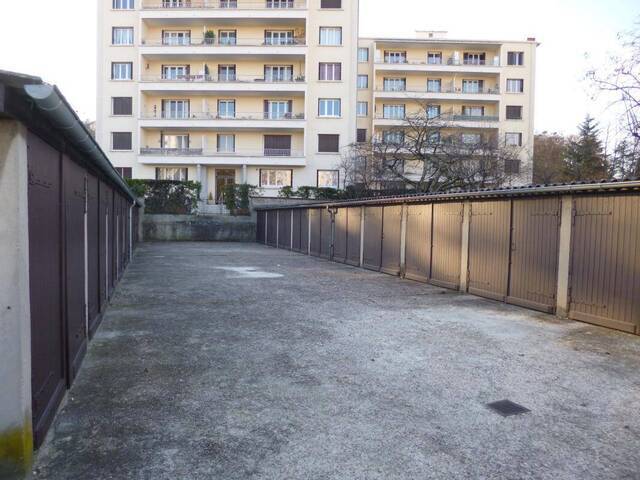 Location Stationnement garage individuel Bron 69500