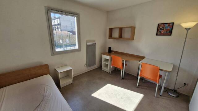 Location Appartement studio 1 pièce 19 m² Lyon 7e Arrondissement 69007