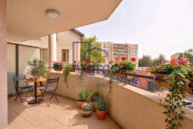 Vente Appartement 2 pièces 49 m² Saint-Fons 69190
