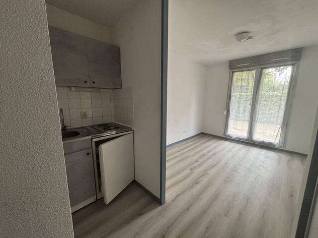 Location Appartement studio 1 pièce 17 m² Lyon 8e Arrondissement 69008 LYON 8