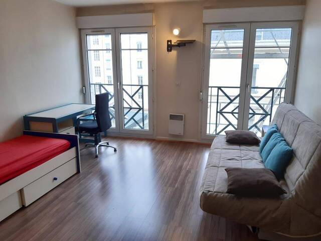 Location Appartement studio 1 pièce 26 m² Lyon 7e Arrondissement 69007 LYON 7