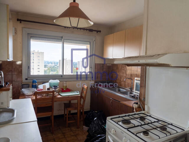 Vente Appartement 4 pièces 82 m² Vénissieux 69200