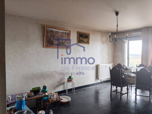 Vente Appartement 4 pièces 82 m² Vénissieux 69200