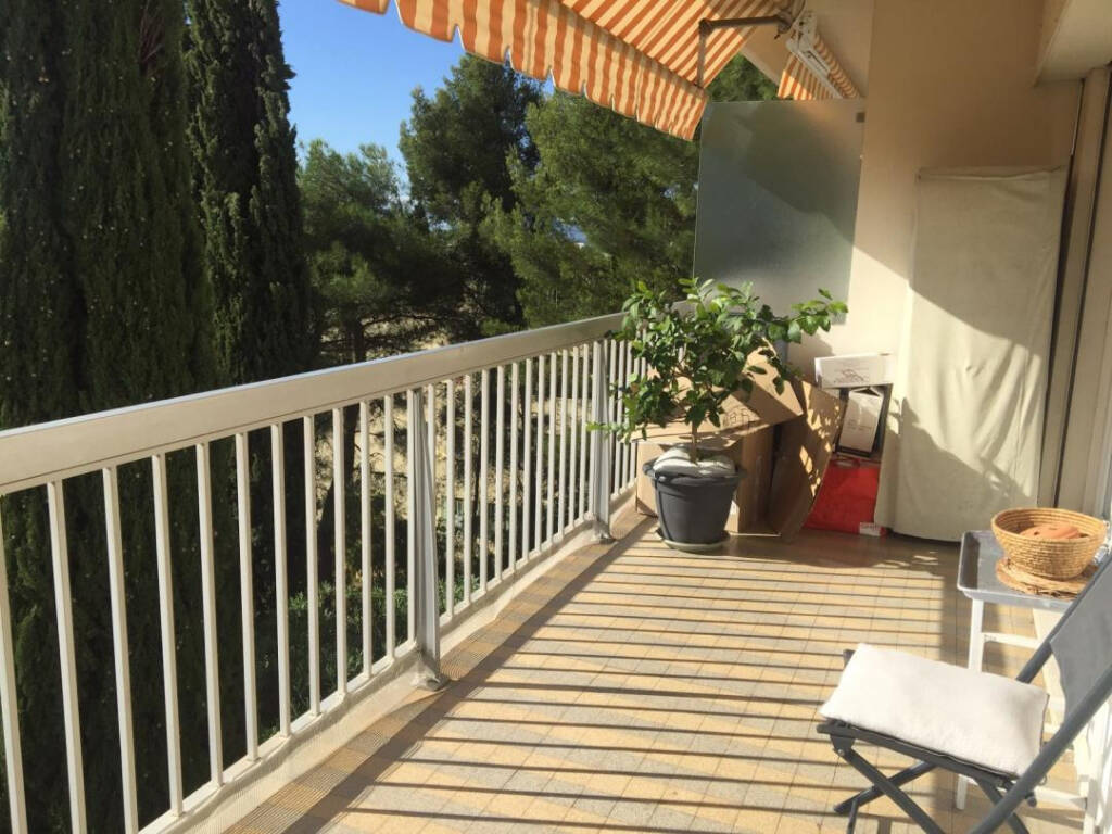Location appartement 4 pièces 87.82 m² à Toulon Siblas (83000)