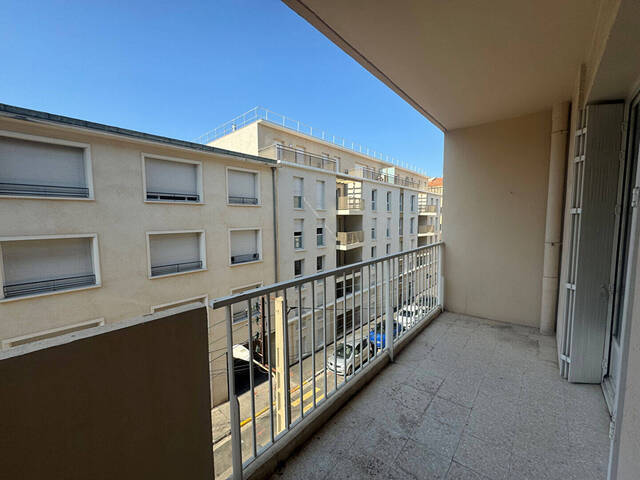 Location appartement 3 pièces 65.42 m² à Toulon (83000)