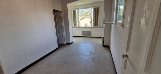 Location appartement 3 pièces 71 m² à Toulon (83100)