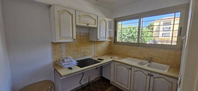Location appartement 2 pièces 35.9 m² à Six-Fours-les-Plages (83140)