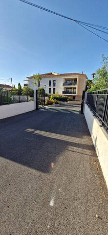Location stationnement parking / box à Toulon (83200)