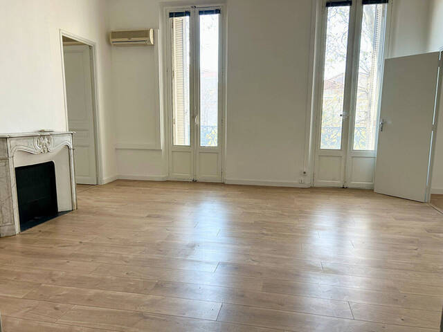 Vente Appartement 6 pièces 147 m² Toulon (83000)