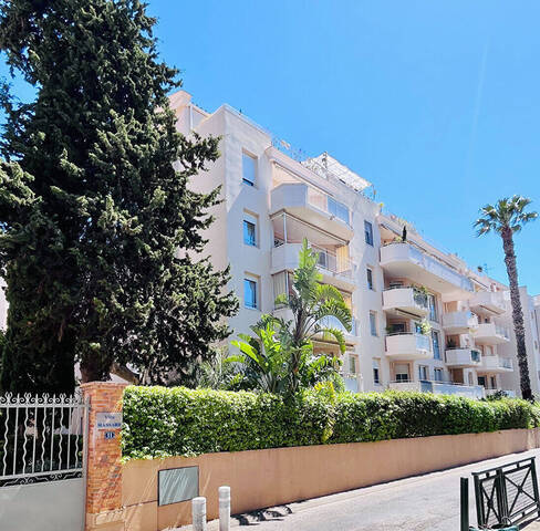 Vente Appartement 2 pièces 51.72 m² Hyères (83400)