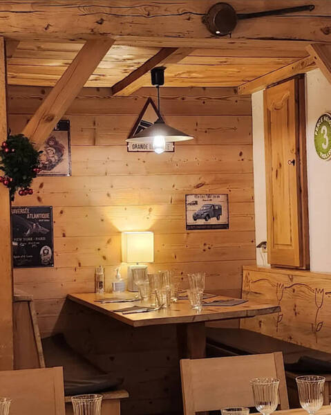 Vente fonds de commerce 150 m² à Thollon-les-Mémises 74500 Station de ski familiale 220 000 €