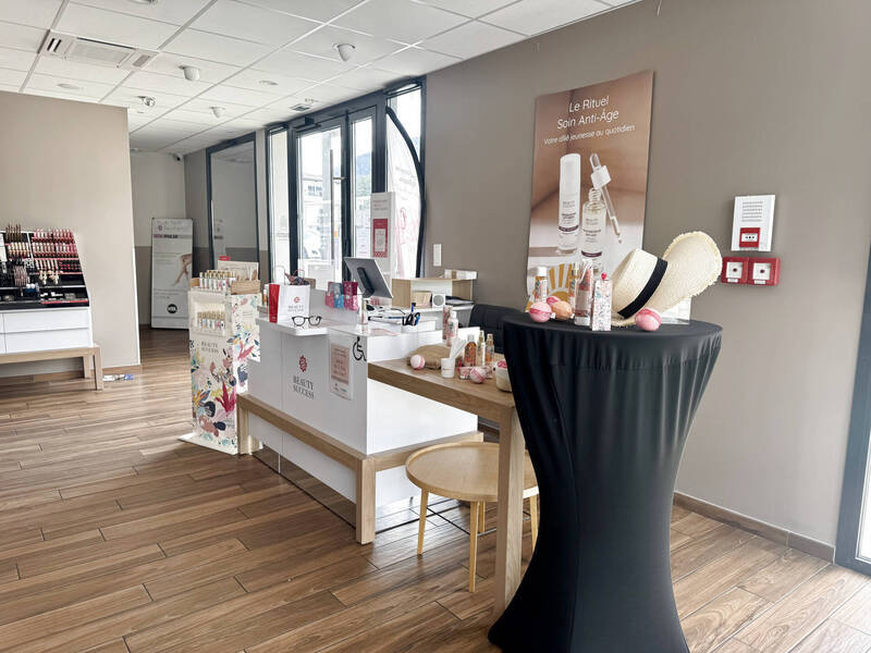 Vente fonds de commerce 130 m² à Saint-Jorioz 74410 145 000 €