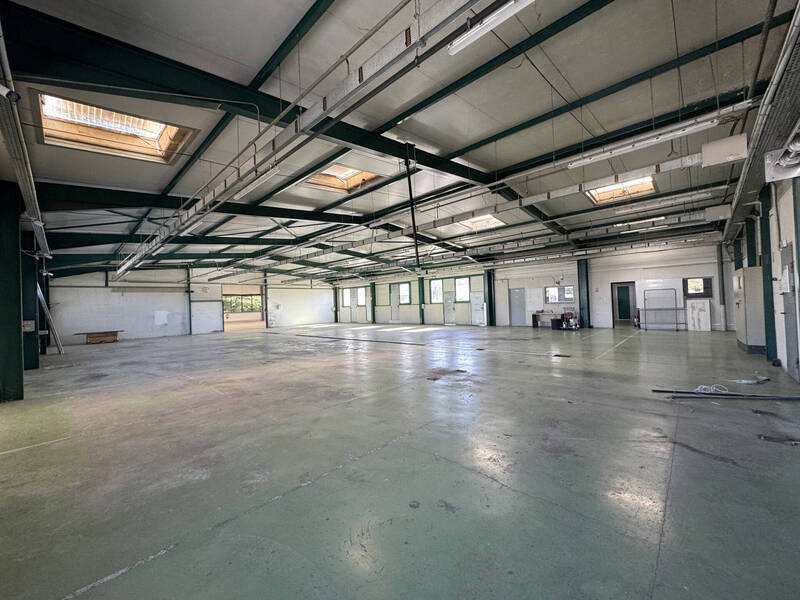 Vente local d'activité 1380 m² à Fillinges 74250 Axe Fillinges Findrol 2 900 000 €