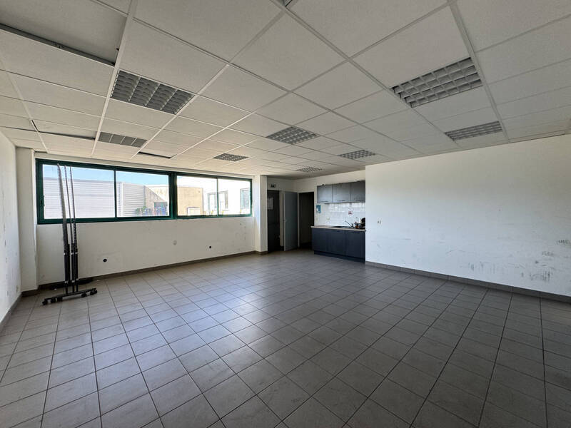 Vente local d'activité 1380 m² à Fillinges 74250 Axe Fillinges Findrol 2 900 000 €