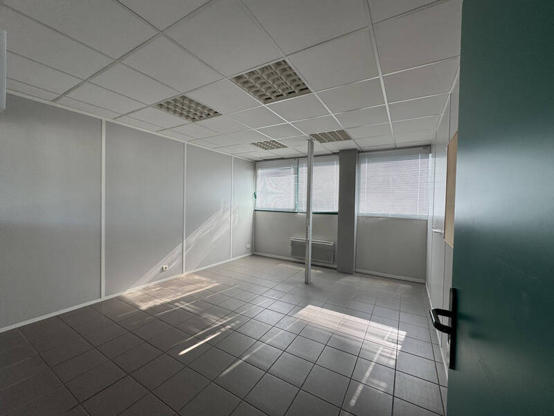 Vente local d'activité 1380 m² à Fillinges 74250 Axe Fillinges Findrol 2 900 000 €