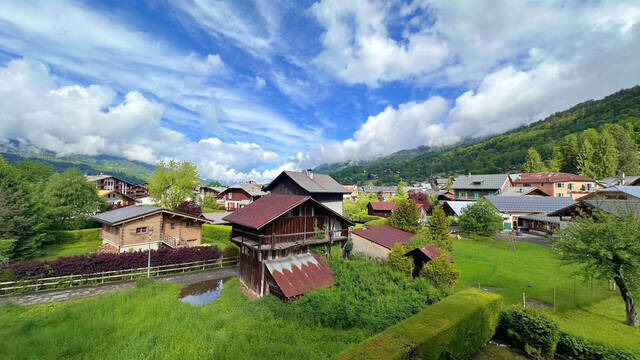 Sale Apartment 4 rooms 63.88 m² Samoëns 74340