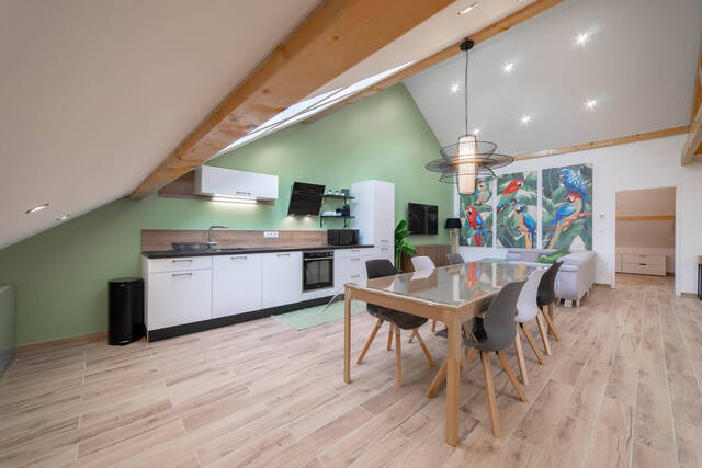 Rent Apartment 2 rooms 90 m² Pringy 74370