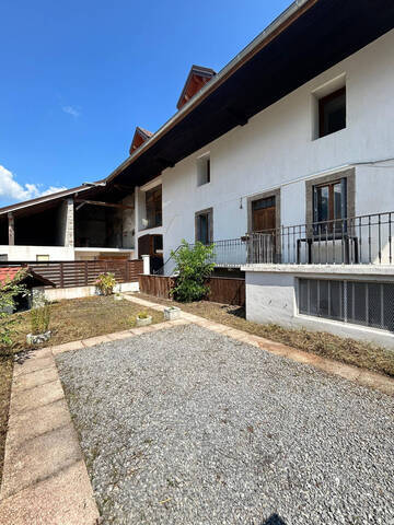 Vente Appartement 10 pièces 230 m² Faverges Seythenex 74210