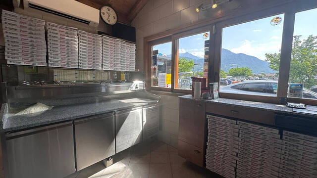 Vente Fonds de commerce 40 m² Marignier 74970 Axe passage