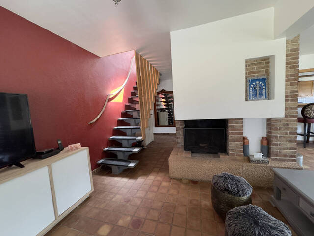 Sale Apartment duplex 4 rooms 125 m² Saint-Pierre-en-Faucigny 74800 CALME