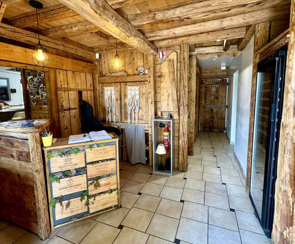 Vente Fonds de commerce 1 pièce 150 m² Cruseilles 74350 Hauteur De Cruseilles