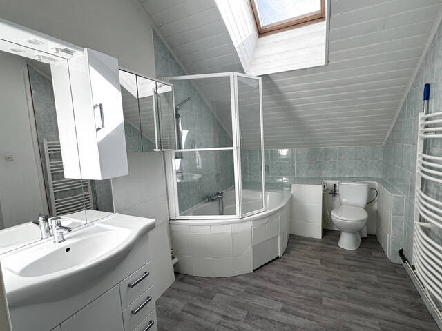Vente Maison 8 pièces 240 m² Marnaz 74460