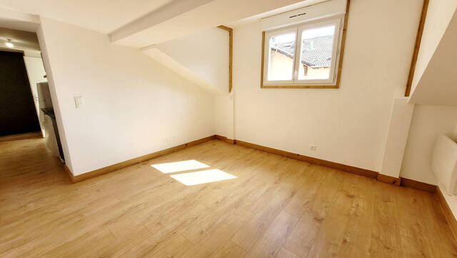 Sale Apartment studio 1 room 24 m² Aix-les-Bains 73100