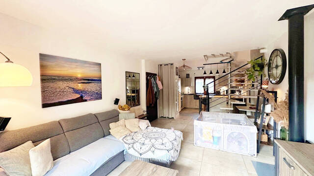 Sale Apartment duplex 3 rooms 64 m² Ville-la-Grand 74100 CALME