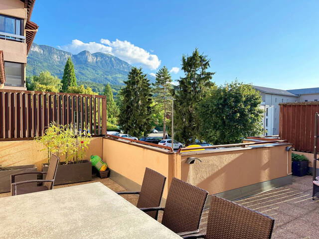 Sale Apartment 4 rooms 97 m² Saint-Pierre-en-Faucigny 74800 CALME
