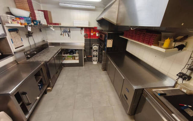 Vente Fonds de commerce 42 m² La Roche-sur-Foron 74800 Axe Passage