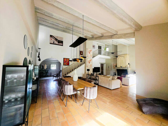 Sale House villa 8 rooms 275 m² Tarascon 13150