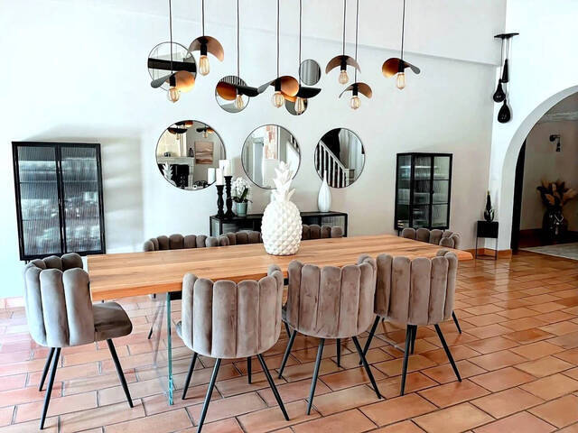 Sale House villa 8 rooms 275 m² Tarascon 13150