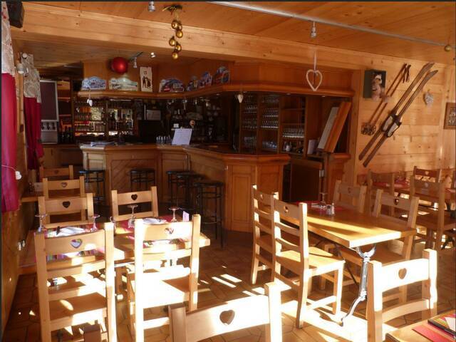 Vente Immeuble 420 m² Morillon 74440