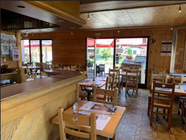 Vente Immeuble 420 m² Morillon 74440