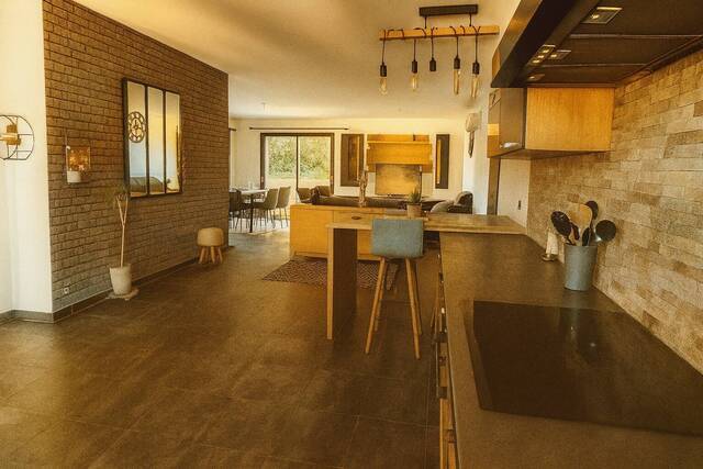 Sale House 4 rooms 109 m² Bezouce 30320