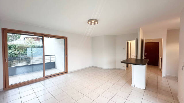 Sale Apartment 3 rooms 66 m² Thonon-les-Bains 74200 Haut De Thonon