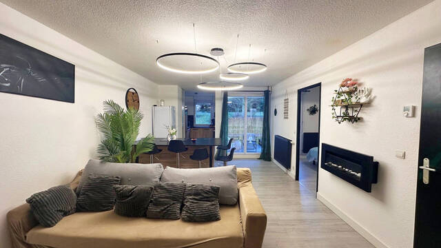 Sale Apartment rez of garden 2 rooms 48 m² Bonneville 74130 Axe passage