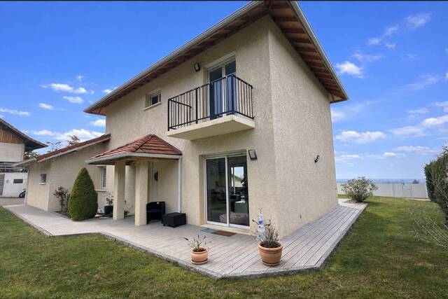 Sale House 5 rooms 122 m² Saint-Cergues 74140 Calme