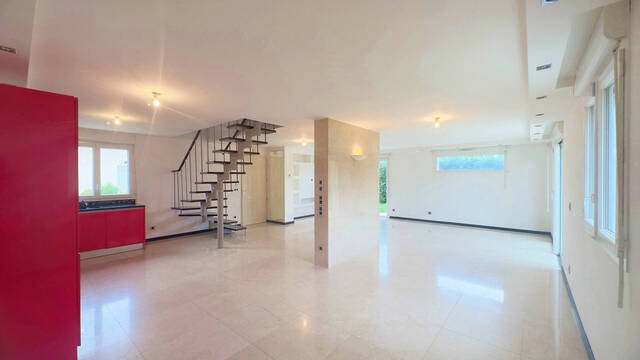 Sale House 4 rooms 133 m² Douvaine 74140 Lotissement