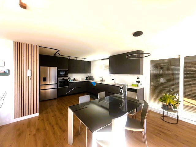 Vente Maison 6 pièces 170 m² Cluses 74300 Proche De Tout Commerces