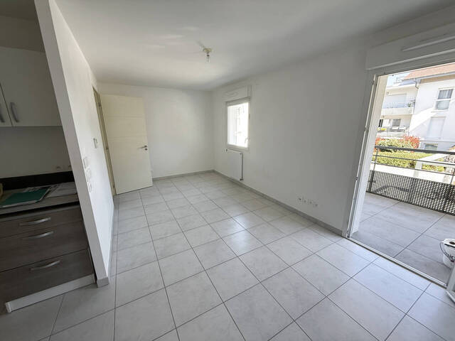 Rent Apartment 1 room 30 m² Saint-Cergues 74140 Calme