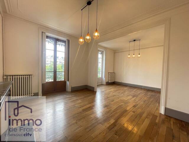 Location Appartement t4 125.36 m² Grenoble 38000 VICTOR HUGO