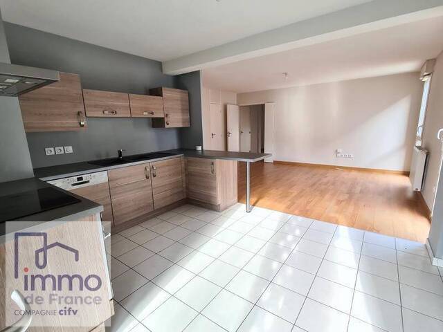 Location Appartement 4 pièces 80.94 m² Grenoble 38100