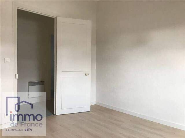 Location Appartement t3 56.15 m² Grenoble 38000 HYPER CENTRE