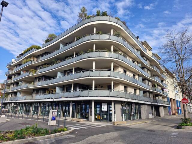 Location Appartement t3 70.7 m² Bourgoin-Jallieu 38300