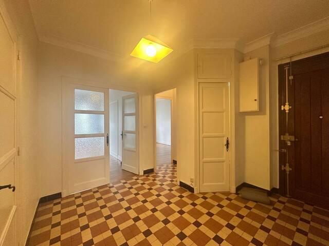 Location Appartement 3 pièces 82.02 m² Grenoble 38000 Championnet